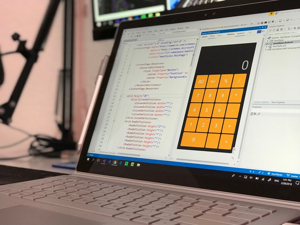 Building a responsive layout section by section in the Elementor editor